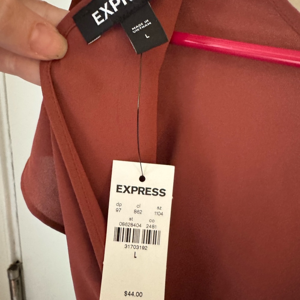 Express Rust/Brown Women's Blouse NWT - Picture 3 of 6